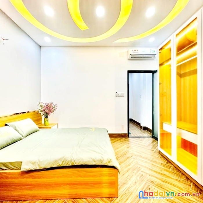 Bán nhà nguyễn chí thanh quận 11 4 tầng nhỉnh 6 tỷ