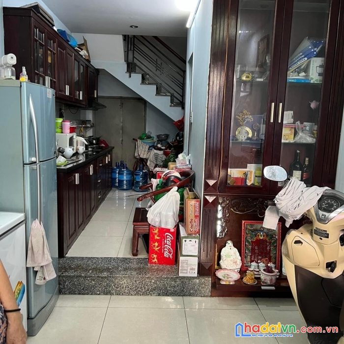 Bán nhà 4 tầng, hẻm xe tải thông cmt8, q10, ngang 5.4m * 27m( 91m2), nhỉnh 10 tỷ, hiếm