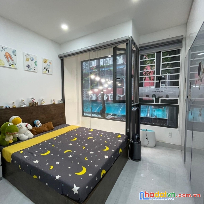 Nhà xinh 4 tầng, 15m ra hẻm xe tải đường 3.2, trước nhà 3m, full nt, sổ a4, 3pn nhỉnh 6 tỷ