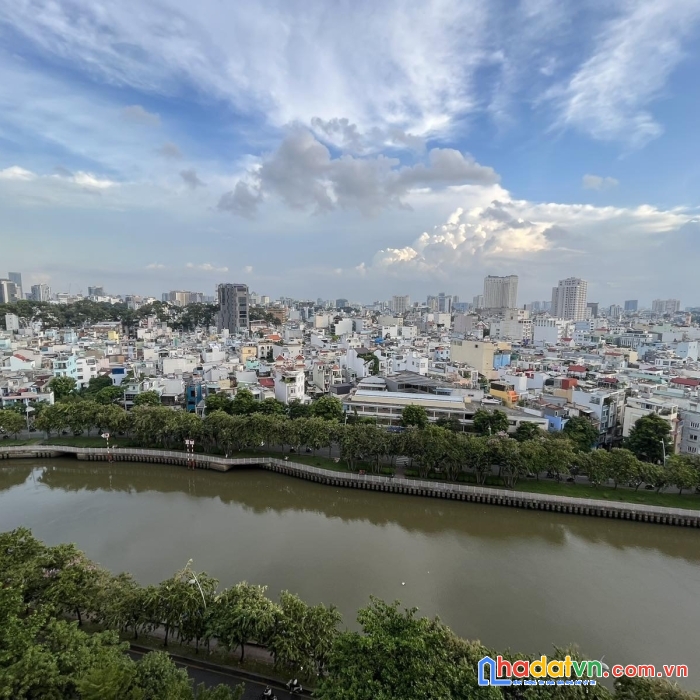 Chung cư miếu nổi 18 tầng vũ huy tấn - bình thạnh, 51.7m2 2pn, 1wc, view kênh nhiêu lộc rất đẹp