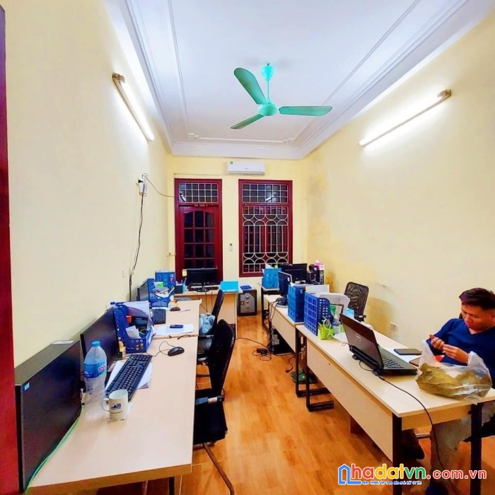 Bán nhà nguyễn ngọc nại 100m x 3 tầng, gần ô tô giá siêu rẻ