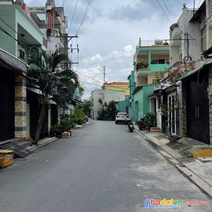 Bán nhfa 4 tâng 80m2 tân hòa đông bình tân giá 6.8 tỷ