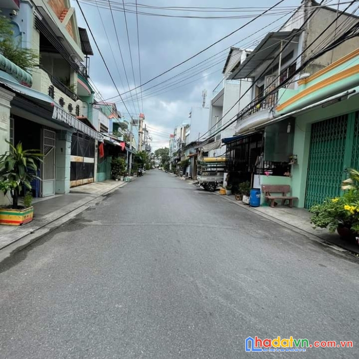 Bán nhfa 4 tâng 80m2 tân hòa đông bình tân giá 6.8 tỷ