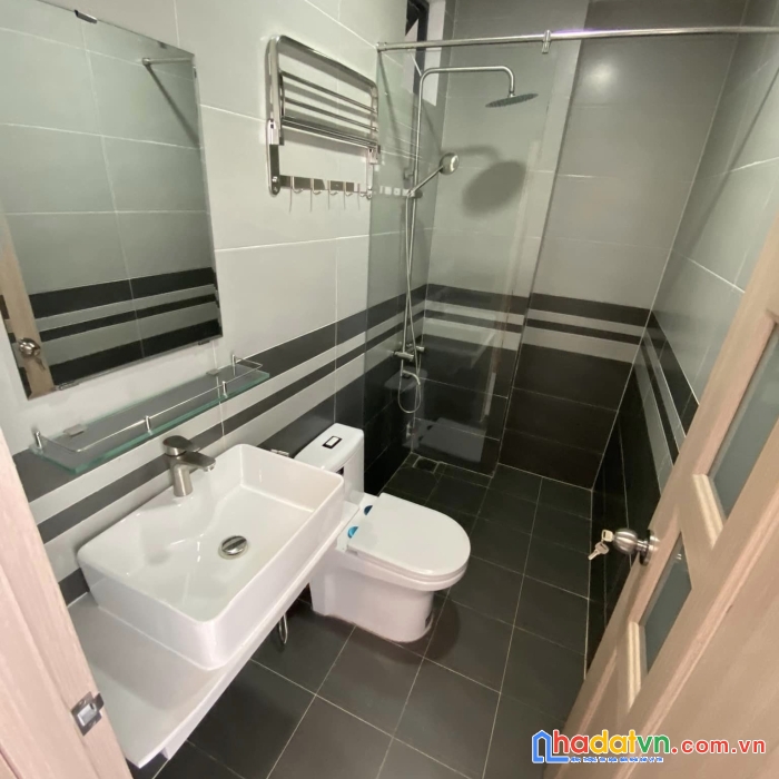 Nhà mới 5 tầng, hẻm 3m thông 1 trục, gần mt vĩnh viễn, q10, ngang 4m, sổ a4, 3pn nhỉnh 7 tỷ