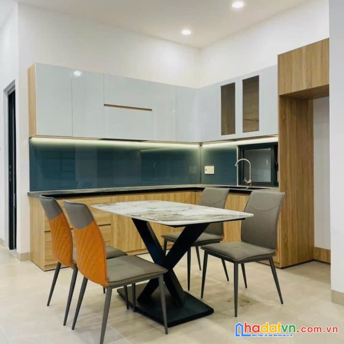 Nhà 2t 2 mặt đường vĩnh ngọc chỉ 2,5 tỷ