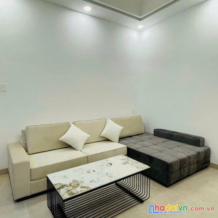 Nhà 2t 2 mặt đường vĩnh ngọc chỉ 2,5 tỷ