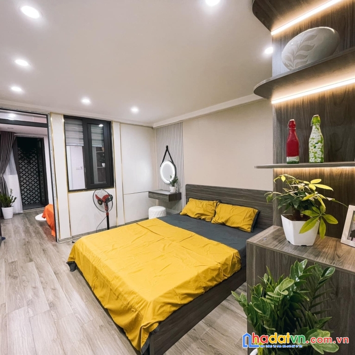 Siêu phẩm phố thái hà - đống đa, 55m, 6 tầng, mt 5.2m. giá: 18.5 tỷ.