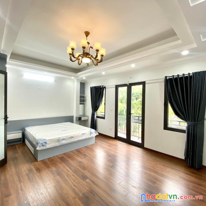 Siêu phẩm mặt phố chùa bộc - đống đa, 52m, 5 tầng, mt 4m. giá: 30.6 tỷ