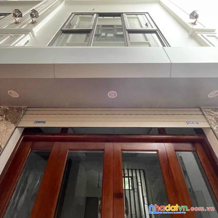 Bán nhà lô góc 32mx5tx3pn~3.6 tỷ. đối diện hv công nghệ bưu chính viễn thông
