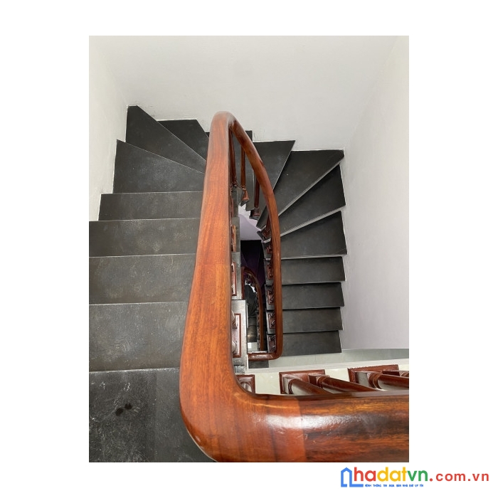 Bán nhà lô góc 32mx5tx3pn~3.6 tỷ. đối diện hv công nghệ bưu chính viễn thông
