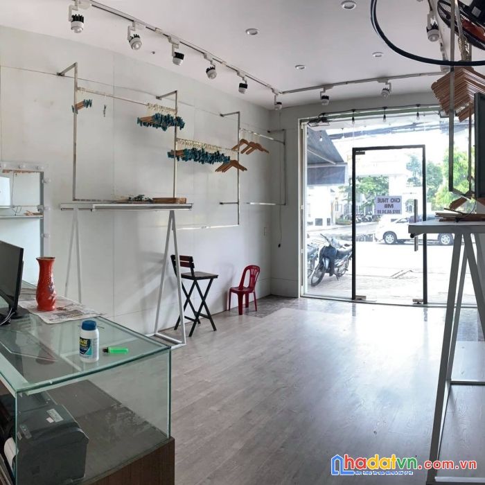 Bán nhà 2 mặt tiền trung tâm tp đà nẵng, tầm nhìn đẹp, gần biển thanh bình