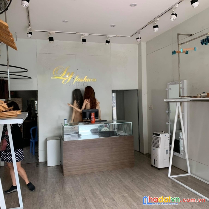 Bán nhà 2 mặt tiền trung tâm tp đà nẵng, tầm nhìn đẹp, gần biển thanh bình