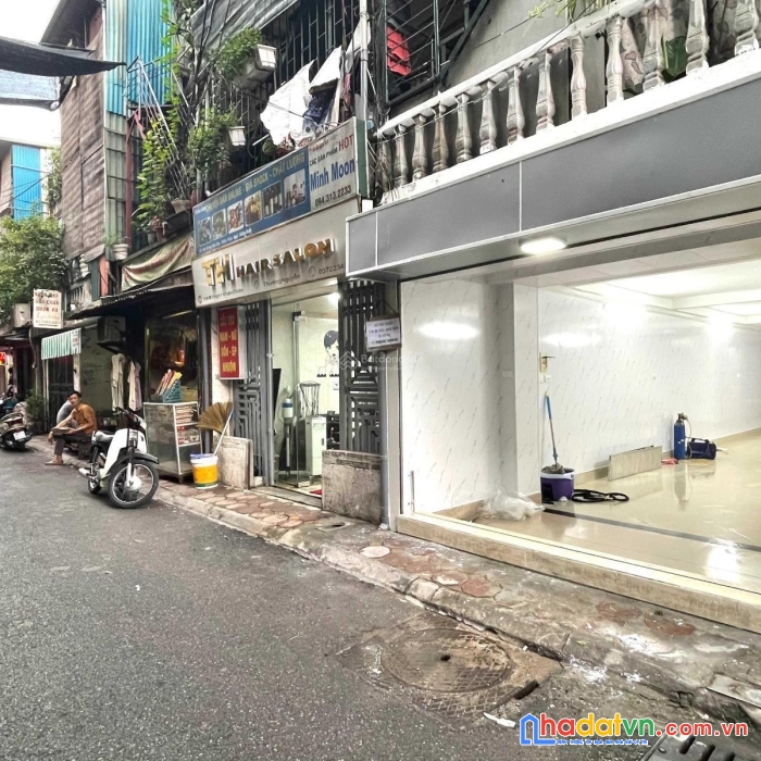 Bán nhà 2 mặt tiền phố khâm thiên