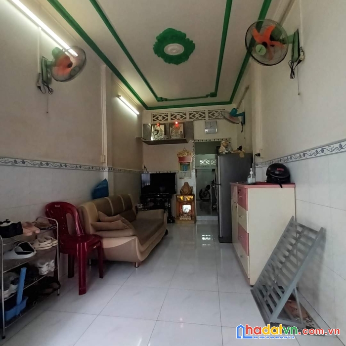 Văn thân - p8 -q6 - 30m2 - hẻm 3 gác - btct - gấp bán - 2 tỷ 750