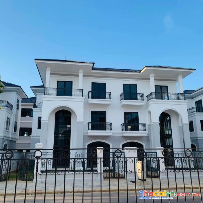 Cắt lỗ căn 240m2 biệt thự song lập - khu hoàng yến 04, dự án vinh heritage