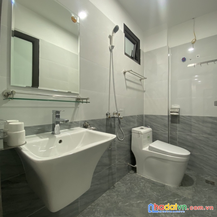 Giá sập sàn. nhà 5 tầng lô góc trần phú - văn quán-hà đông. chỉ 3,6 tỷ
