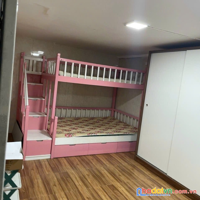 Bán căn hộ tập thể ở tầng 1, ngõ 61 lạc trung, gần phố mạc thị bưởi