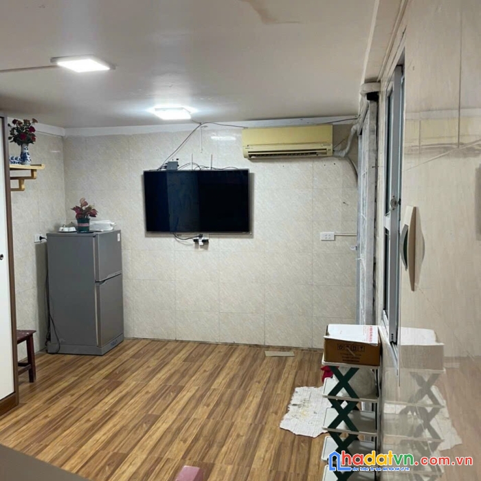 Bán căn hộ tập thể ở tầng 1, ngõ 61 lạc trung, gần phố mạc thị bưởi