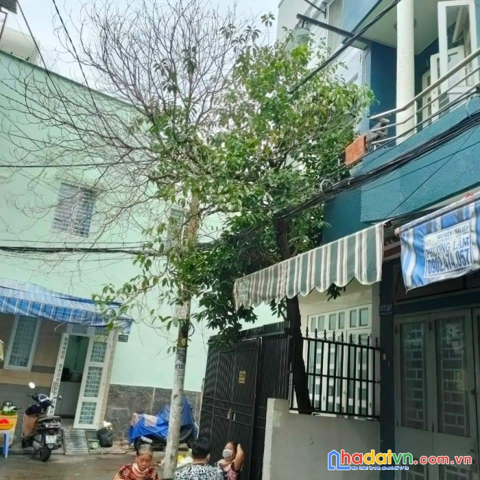 Lô góc 2 mt-  hẻm trước nhà 6m- oto ngủ trong nhà- ngang 5.2m- 3 tầng- thu nhập 30 triệu/ tháng-