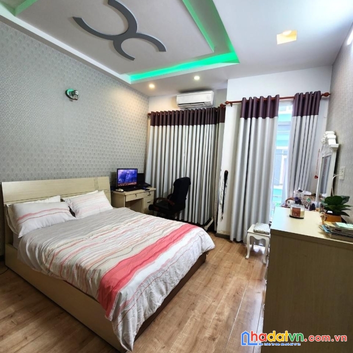 Nhà đẹp 5 tầng, hxh, sổ a4, phan đình phùng, giáp q1, an ninh sạch sẽ, 4pn, 42m2, 8.2 tỷ