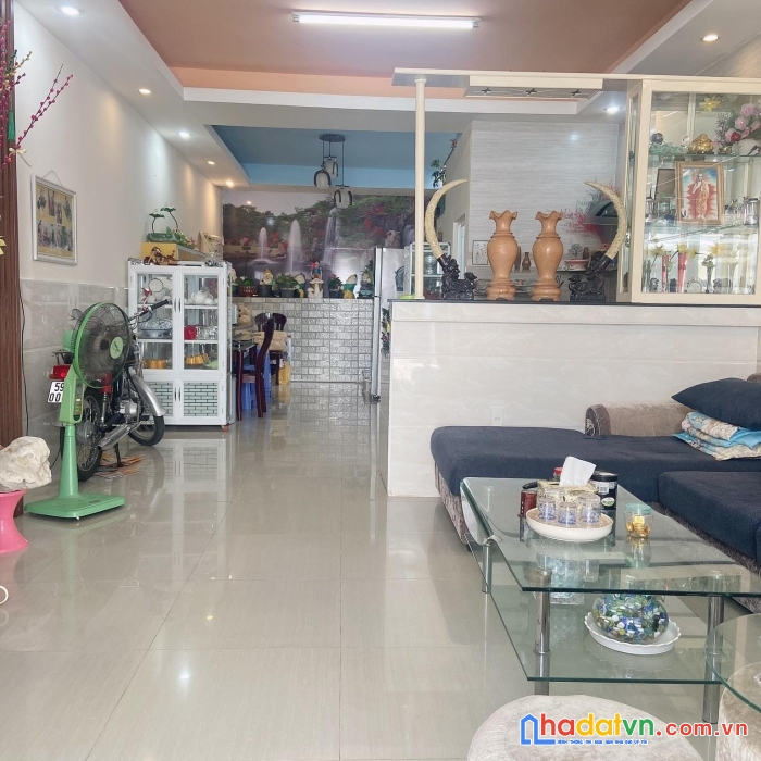 ( đại hạ giá ) bán gấp nhà đẹp thích hợp ở liền đường cổ loa, đà lạt giá 6.7 tỷ còn 5.6 tỷ