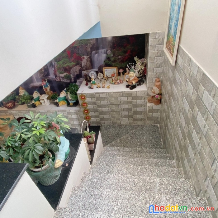 ( đại hạ giá ) bán gấp nhà đẹp thích hợp ở liền đường cổ loa, đà lạt giá 6.7 tỷ còn 5.6 tỷ