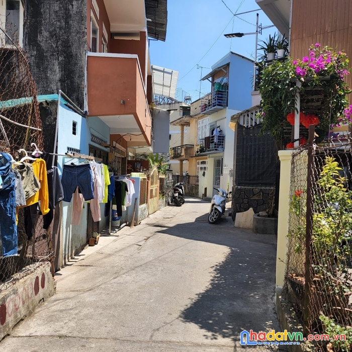 Cần tiền bán gấp đất xd sổ riêng đường hai bà trưng, đà lạt giá chỉ 5.2 tỷ