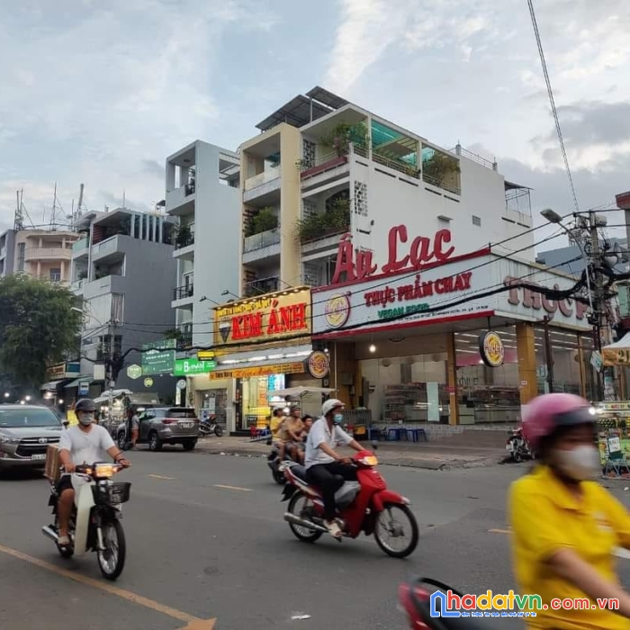 Bán nhà mặt tiền minh phụng quận 11, ngang 13.3 x 17.2, 187m2, 24.5 tỷ.