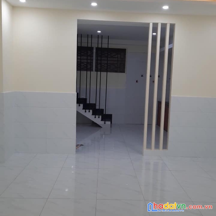 Bán nhà 3 tầng, hxh thông, sổ a4, trần quang diệu, q3, tn 18 tr/th, 3pn, 3wc, 68m2, 8.5 tỷ