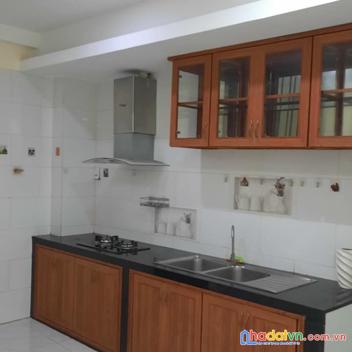 Bán nhà 3 tầng, hxh thông, sổ a4, trần quang diệu, q3, tn 18 tr/th, 3pn, 3wc, 68m2, 8.5 tỷ