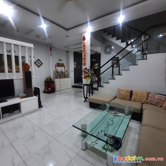 Bán nhà 3 tầng, hxh 1 trục gần mt lê văn sỹ, q3, tiện kinh doanh, 4pn, 64m2, 11 tỷ 