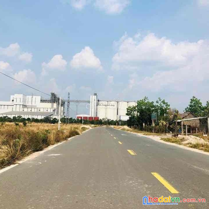 Đất trung tâm hành chính huyện đồng phú kế bên kdl