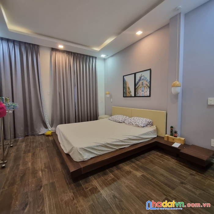 Hiếm, nhà 3 tầng đẹp, 1 sẹc, hẻm 3.5m thông gần mt lê văn sỹ, q3, nở hậu nhẹ, 86m2, 9.9 tỷ