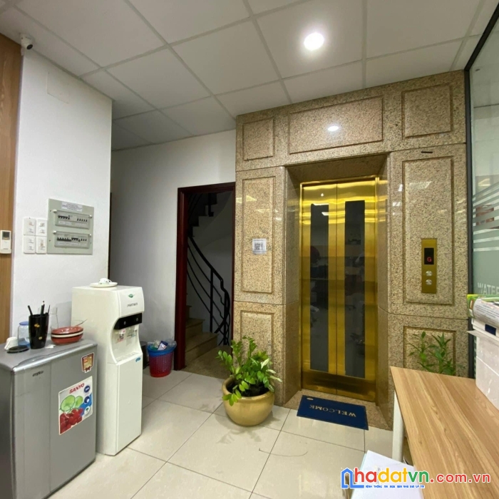 Tòa nhà mặt tiền 8 tầng đang kd sầm uất, thang máy, nguyễn thông, sổ đẹp, gần 100m2, 60 tỷ