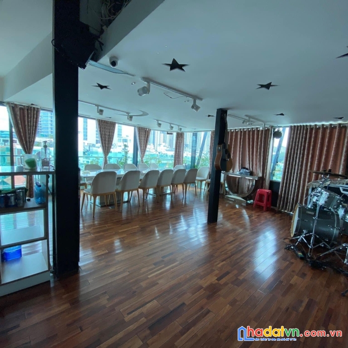 Tòa nhà mặt tiền 8 tầng đang kd sầm uất, thang máy, nguyễn thông, sổ đẹp, gần 100m2, 60 tỷ