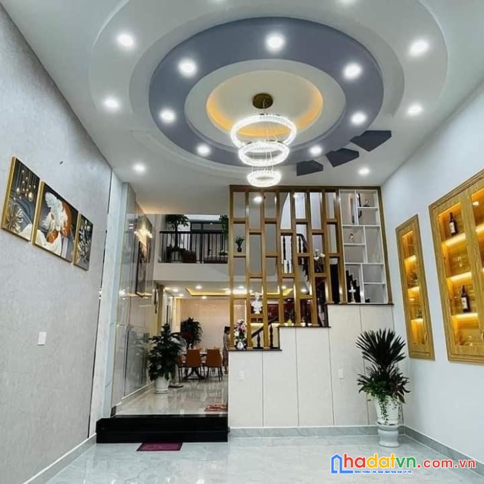 Tìm đâu ra hxh đỗ cửa thông nguyễn đình chiểu, q3, cho thuê 17 tr, sổ a4, 5 tầng, 36m2, 7.5 tỷ