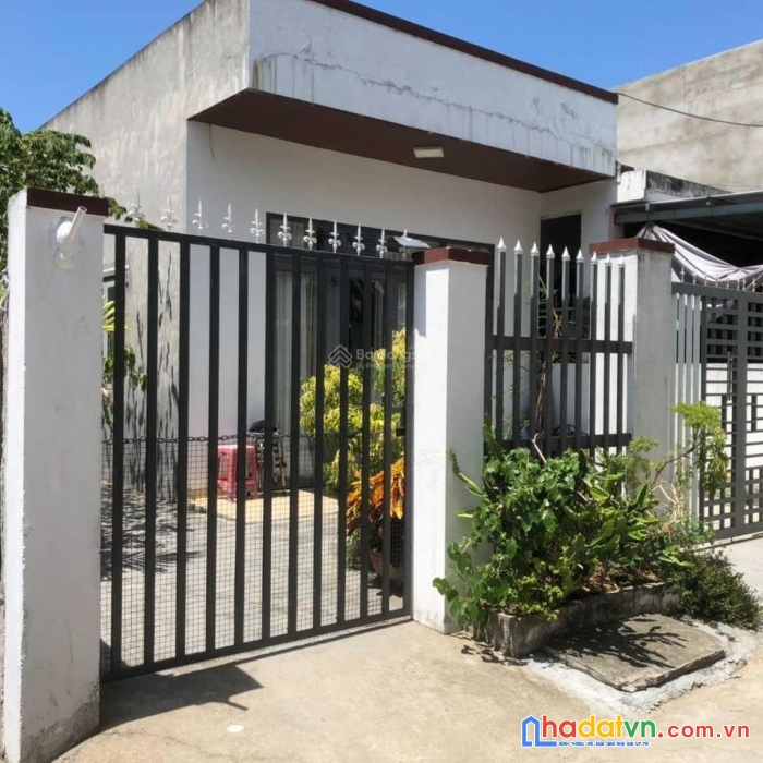 Bán gấp căn nhà diện tích khủng 225m2 kiệt ô tô quận ngũ hành sơn giá rất rẻ chỉ hơn 2 tỷ