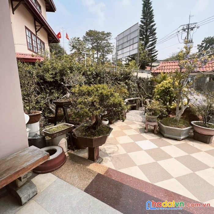Giảm giá bán gấp biệt thự ngay trung tâm đà lạt giá tốt đường lê hồng phong giá chỉ 21.5 tỷ