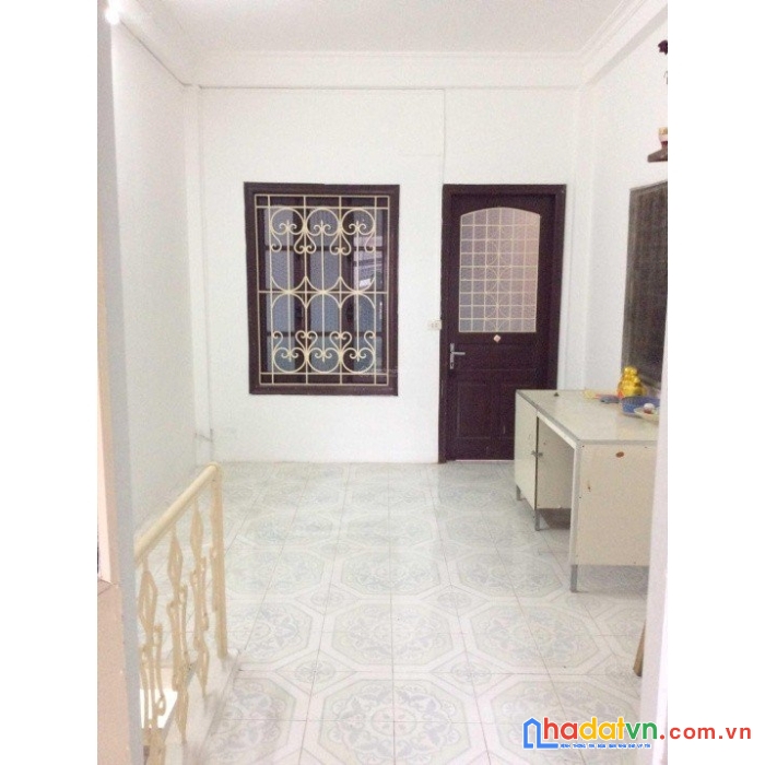 Chính chủ cho thuê toàn bộ ngôi nhà làm nhà ở và/hoặc văn phòng tại đường yên lãng, phường thịnh