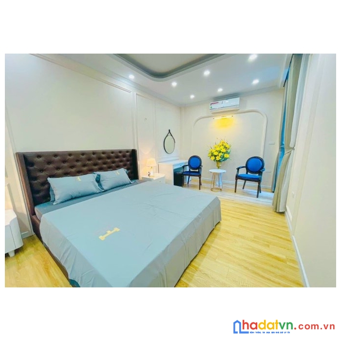 Bán nhà phố nguyên hồng, đống đa - 56m, 7 tầng, mt 4.3m. giá: 21 tỷ