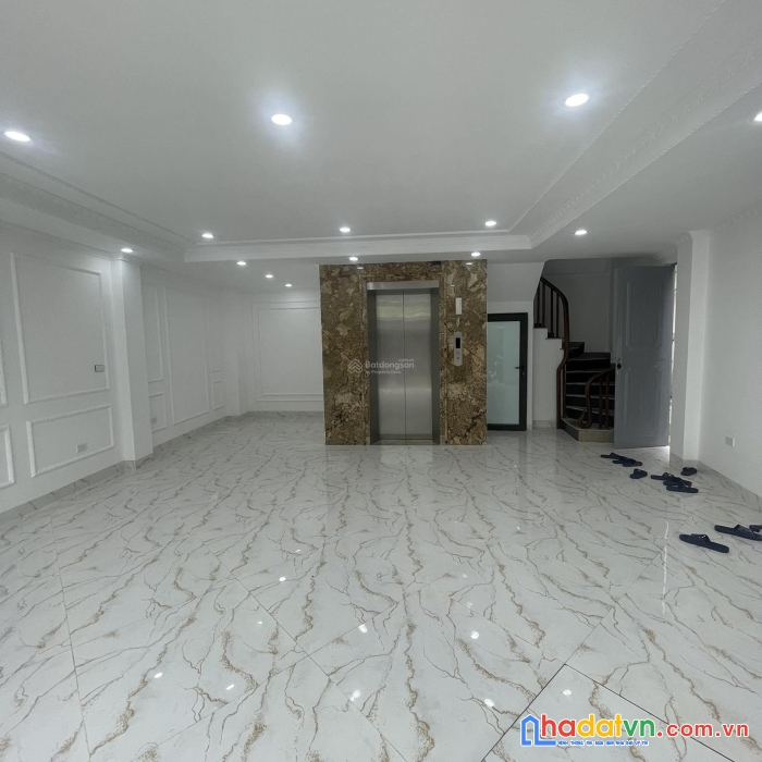 Nhà phố kim giang - hoàng mai - lô góc - thang máy - ô tô đỗ cửa - kinh doanh đỉnh dt: 65m x 7 tầng