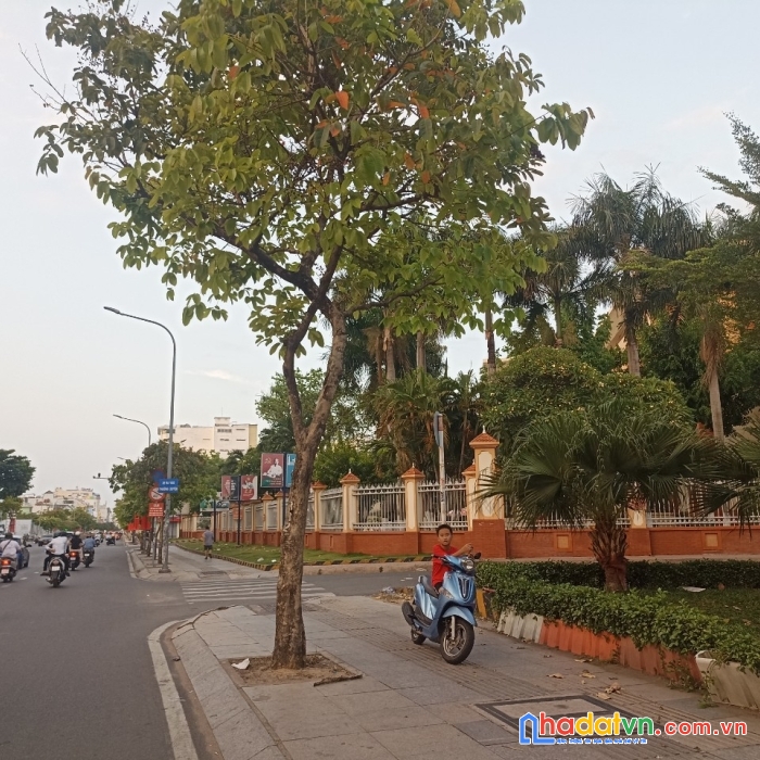 Bán gấp nhà mtkd đường luỹ bán bích, pth, quận tân phú với 22.7 tỷ