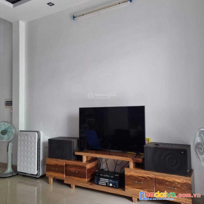 Chính chủ bán nhà ngay trung tâm bảo lộc, nhà đẹp chỉ việc xách vali về ở