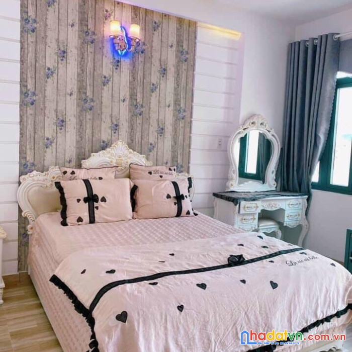 Nhà hẻm 4m gần mt nguyễn duy dương, q10, vừa ở vừa kd, 3 tầng, nở hậu, 10pn, 65m2, 7.9 tỷ