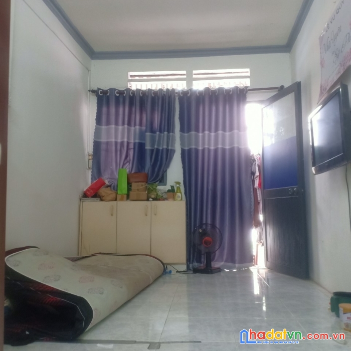 Cần bán gấp nhà duy tân 101/18, đã lên hồ sơ vay 2 tỷ, giá bán 3 tỷ, có thương lượng