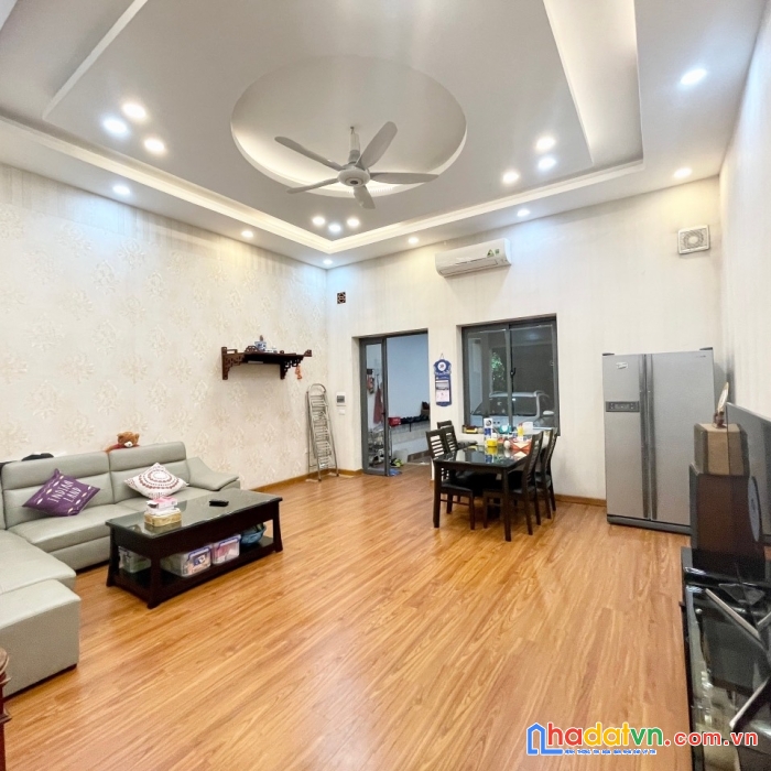 Cho thuê nhà riêng tại mặt ngõ 390 nguyễn văn cừ, long biên, hà nội