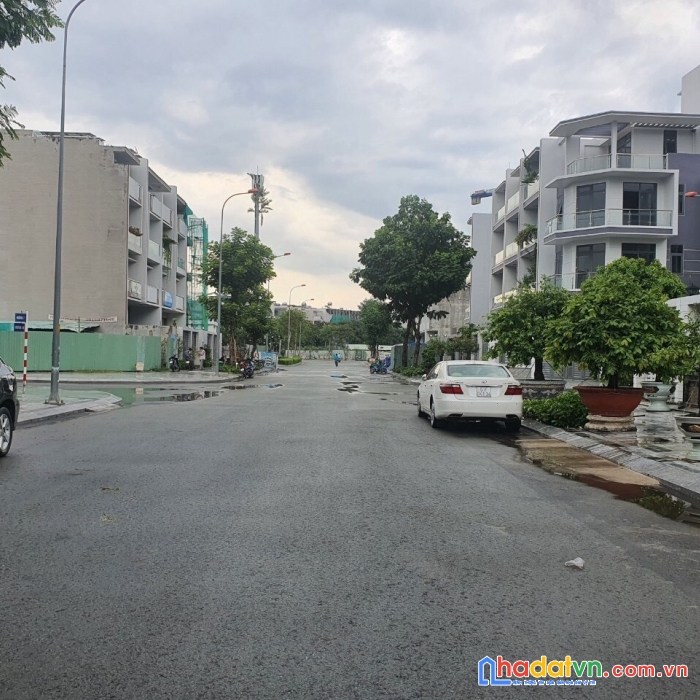 Bán gấp lô đất biệt thự mt đường số 7, p.linh trung, tp.thủ đức.