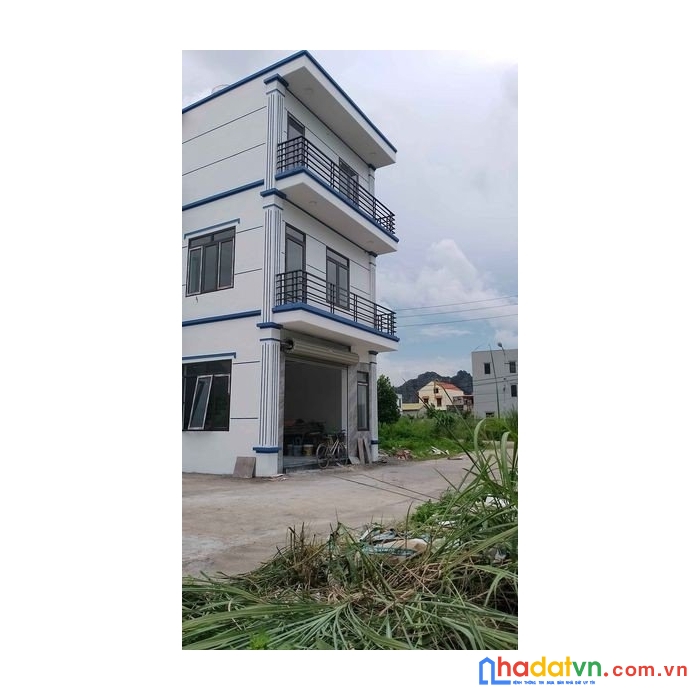 Chính chủ cần bán gấp căn nhà 3 tầng tại cẩm phả, quảng ninh.