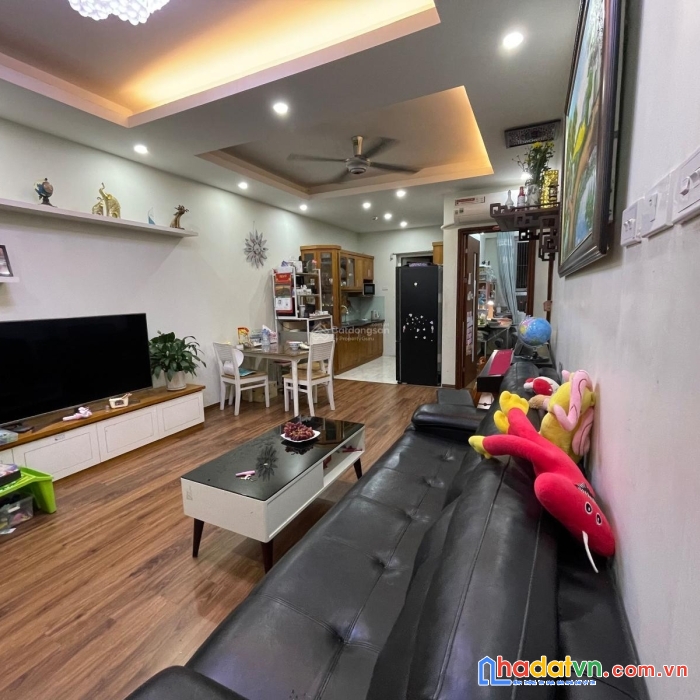 Chính chủ cần bán gấp căn chung cư oct5b tầng đẹp, hướng đẹp.