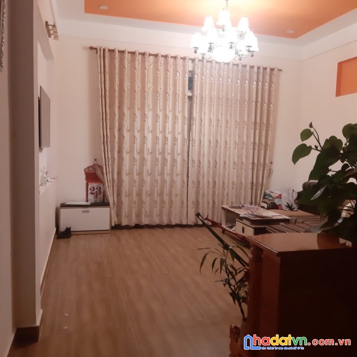 Gấp gấp - cần bán nhà đẹp đường nguyễn trung trực, p4, đà lạt giá 6.2 tỷ
